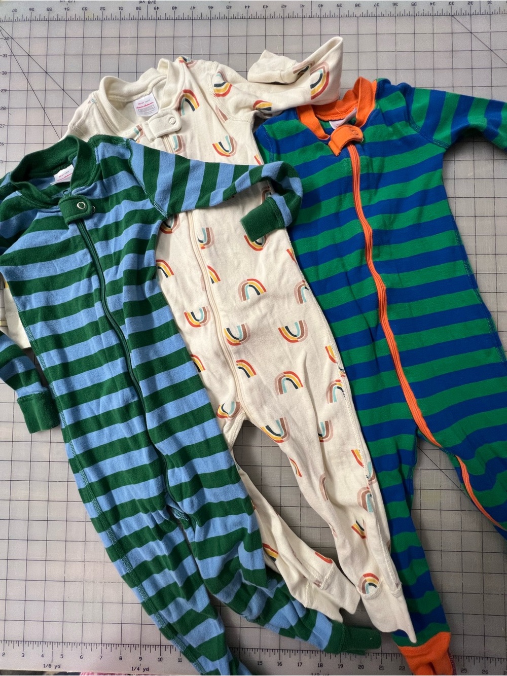 Hanna Anderson Lot - 3 Zip Pajamas - 3T